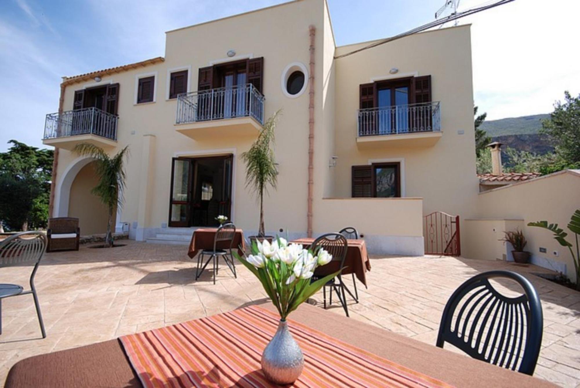 קסטלוצו Trigrana Vacanze Hotel מראה חיצוני תמונה