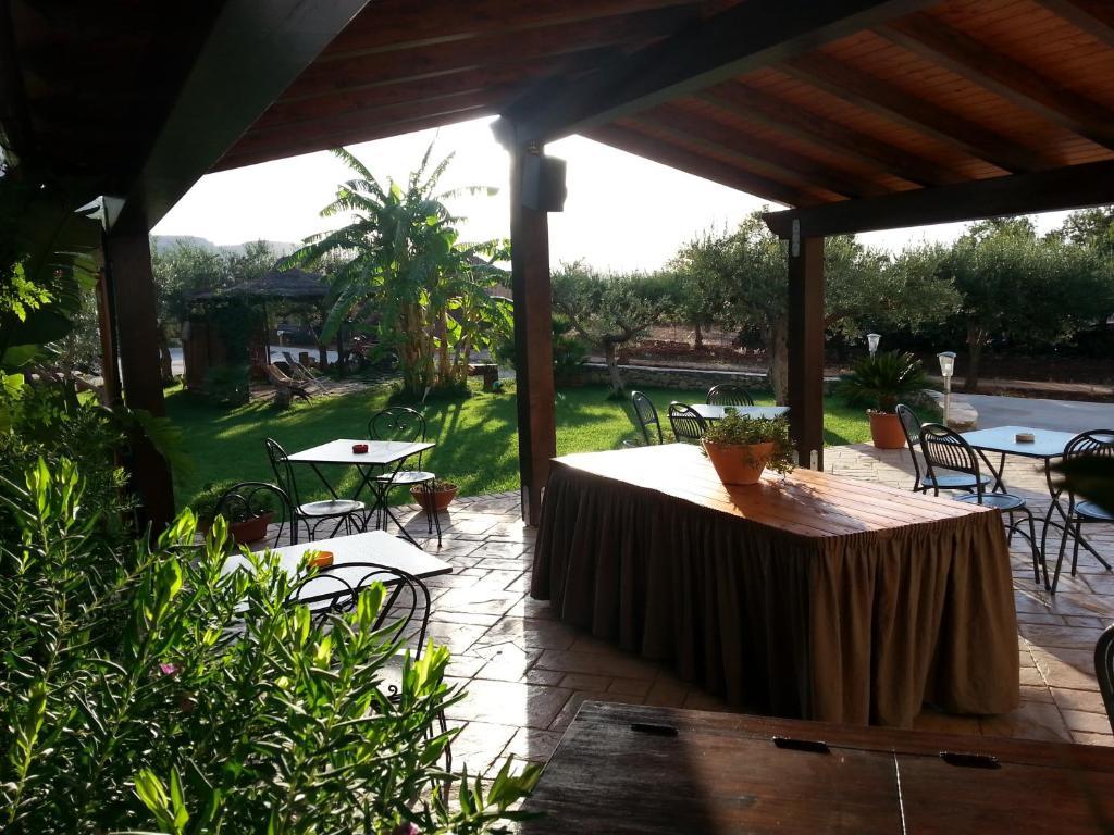 קסטלוצו Trigrana Vacanze Hotel מראה חיצוני תמונה